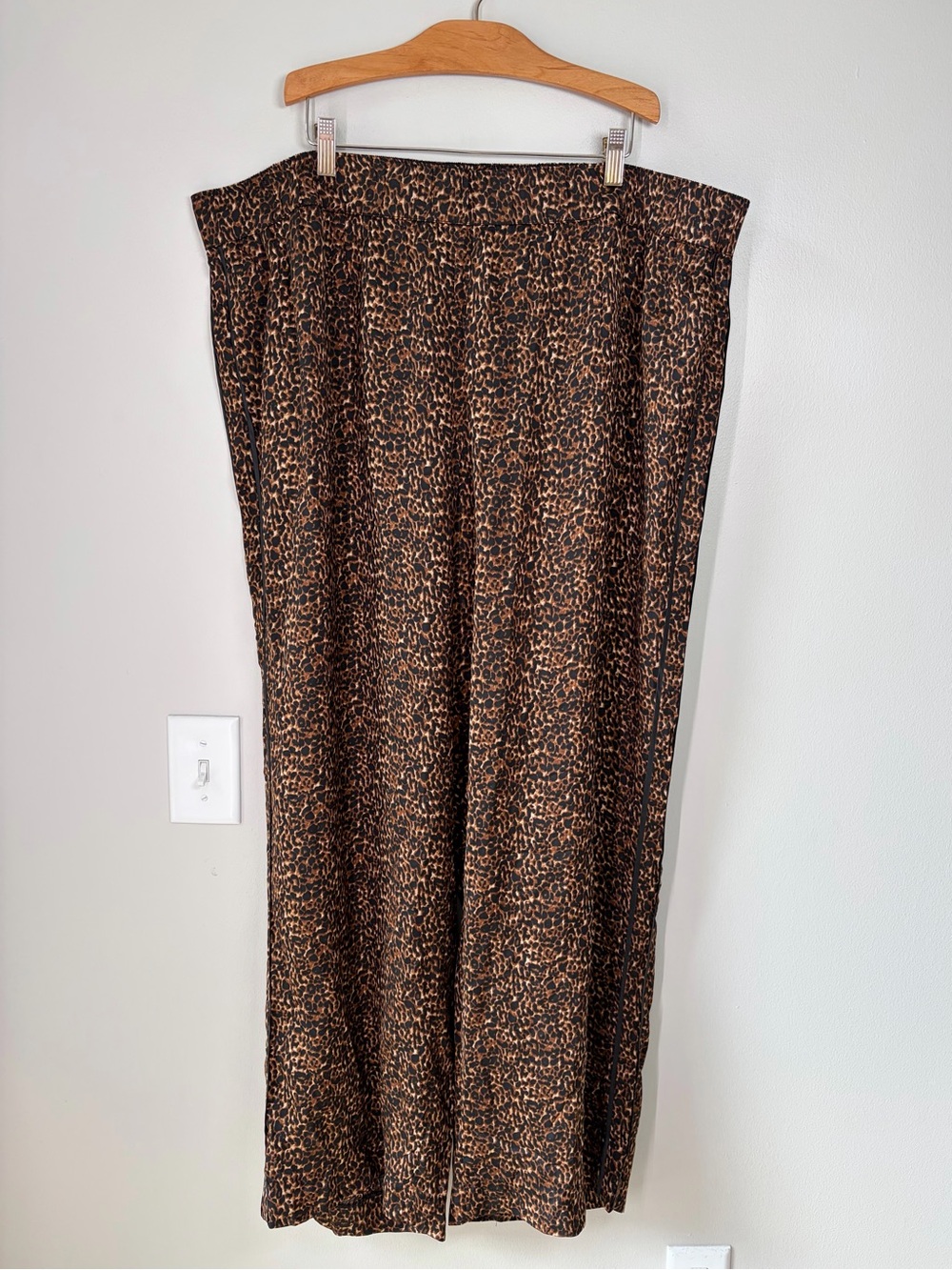 Talbots Satin Leopard Print Wide Leg Flowy Pants Chic Animal Print Size 3X
